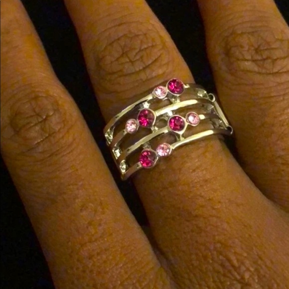 Sparkle Showdown - Pink Ring - Picture 2 of 2